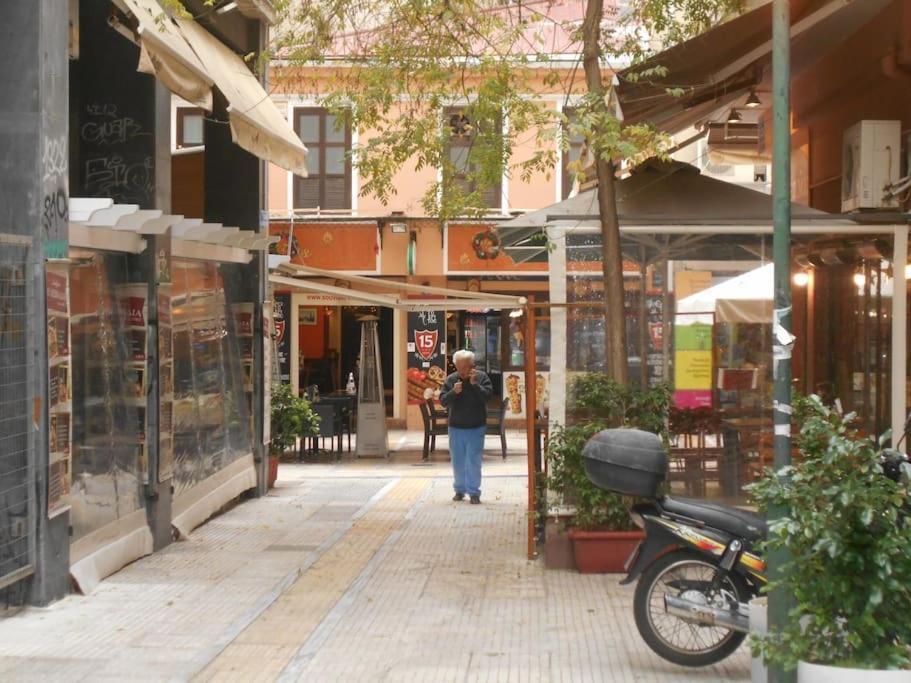 Downtown Quiet Apartment On A Pedestrian Street Athens Exterior photo